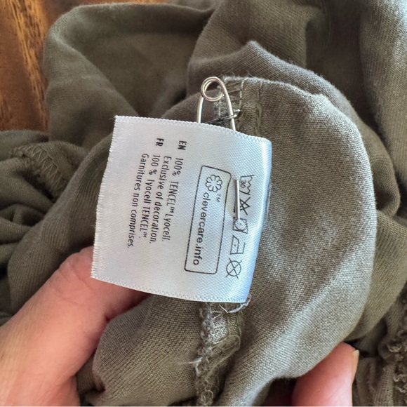 Tentree Blakely Jumpsuit - Olive Lightweight Tencel - Picture 10 of 15